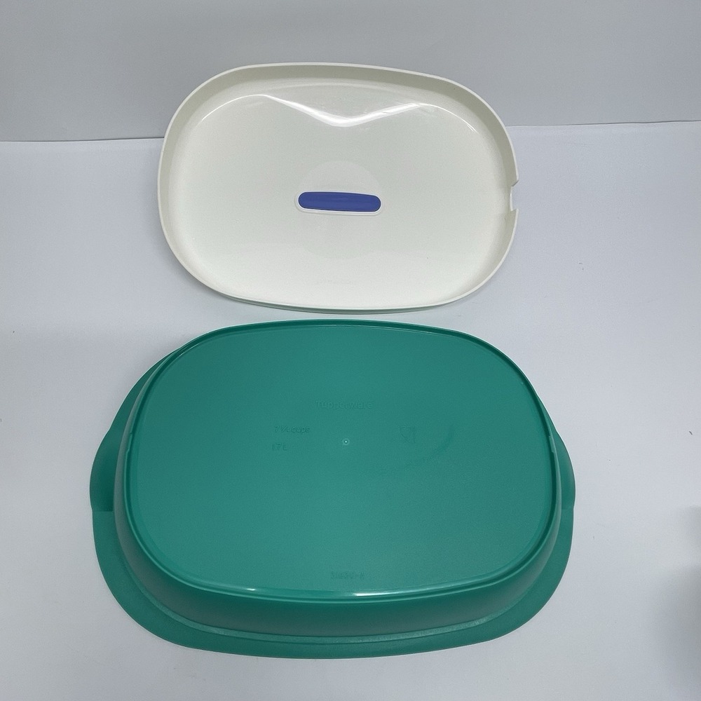 13" Tupperware 7 1/4 Cup Legacy Microwave Serving Dish Tray Oval Teal White Lid - Picture 6 of 12